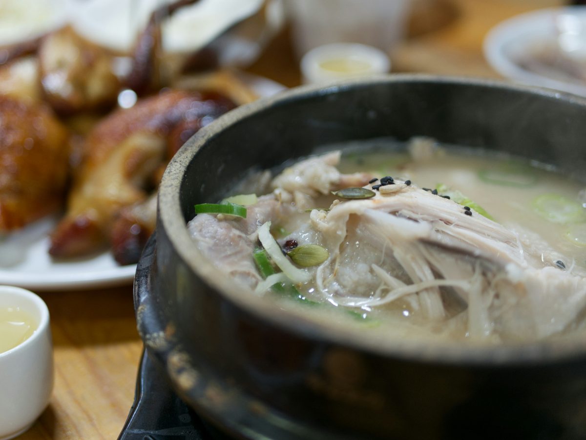 Samgyetang: ginseng-kippensoep met kleefrijst