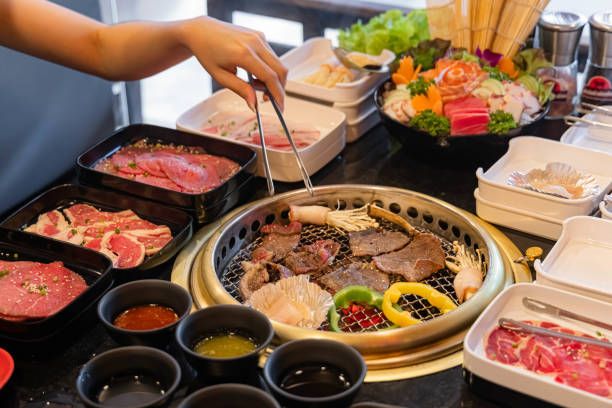 Koreaanse BBQ met vlees op de grill