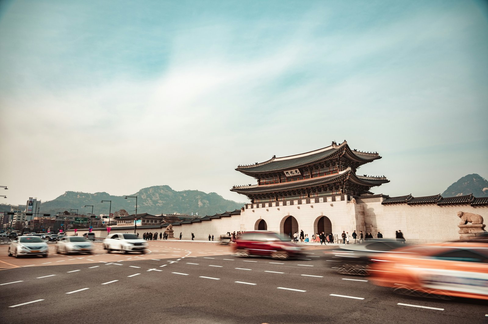 Gwanghwamun-poort in het centrum van Seoul
