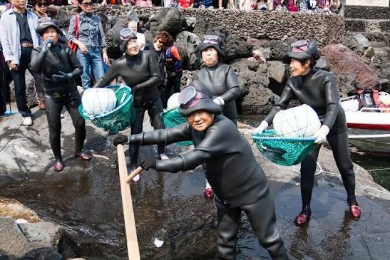 Haenyeo, de traditionele vrouwelijke vrijduikers van Jeju