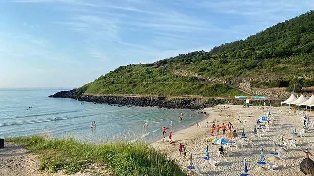 Hyeopjae Beach met wit zand op Jeju