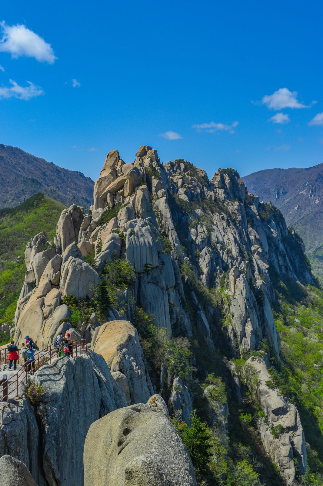 Rotsachtige bergkam van Seoraksan in Gangwon